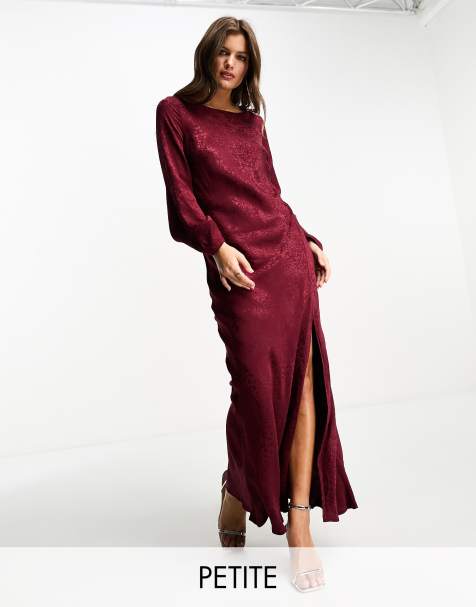 Cuddl Duds Flexwear Petite Short-Sleeve Maxi Dress. Color-Red