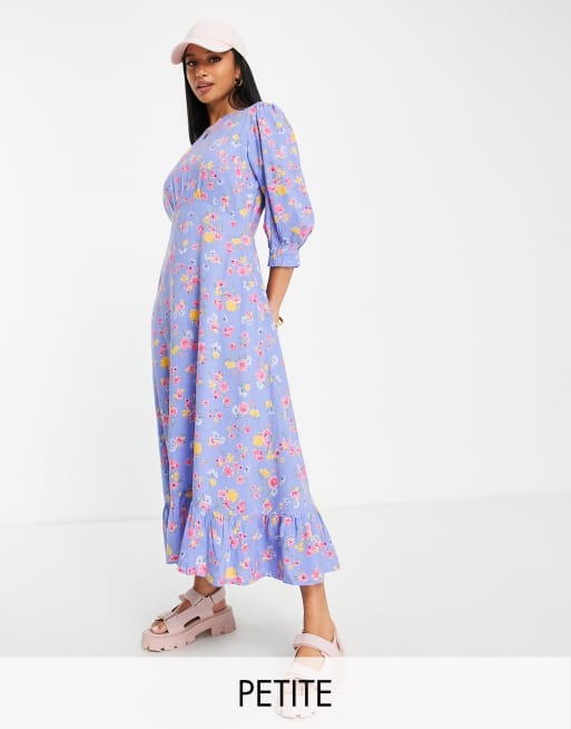 Nobody's Child Petite – Selena – Niebieska sukienka maxi w kwiatowy wzór