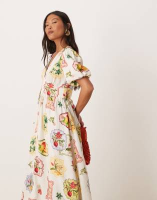 Nobody's Child Petite - Starlight - Midikleid mit Postkarten-Obstprint und Puffärmeln-Bunt