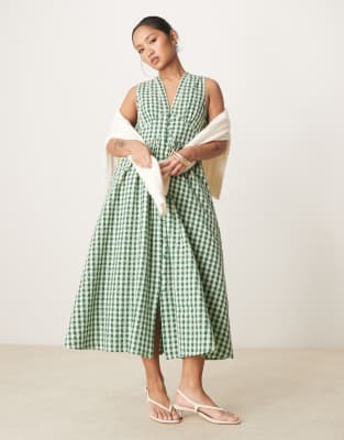 Nobody's Child Petite Starlight sleeveless midaxi dress in green gingham |  ASOS