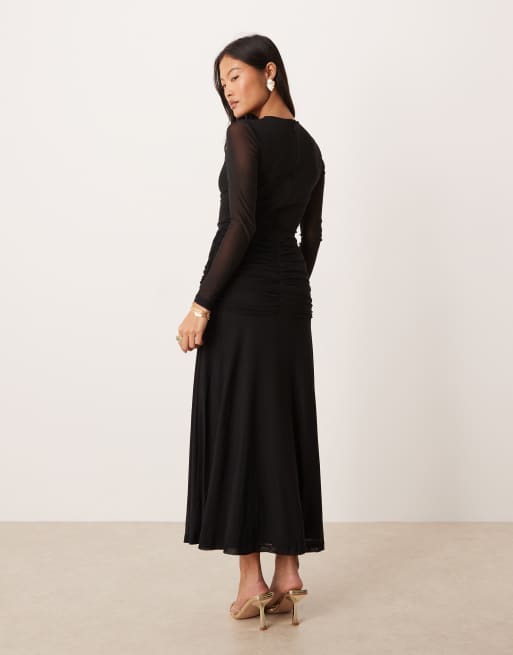 Nobody's Child Petite Tammy ruched drape midaxi dress in black, 2 of 4