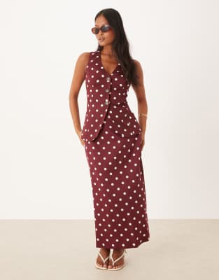 Nobody's Child Petite Theta Longline Vest In Brown