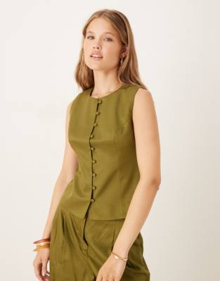 Nobody's Child Pippa Crew Neck Vest In Green