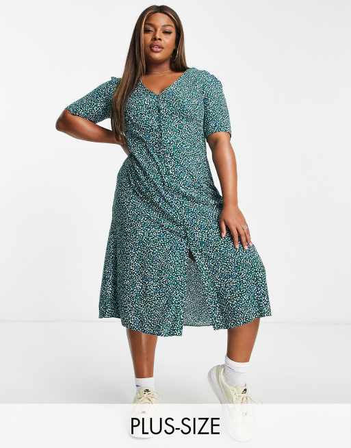 Nobody's Child Plus Alexa ditsy print midi dress in emerald green | ASOS