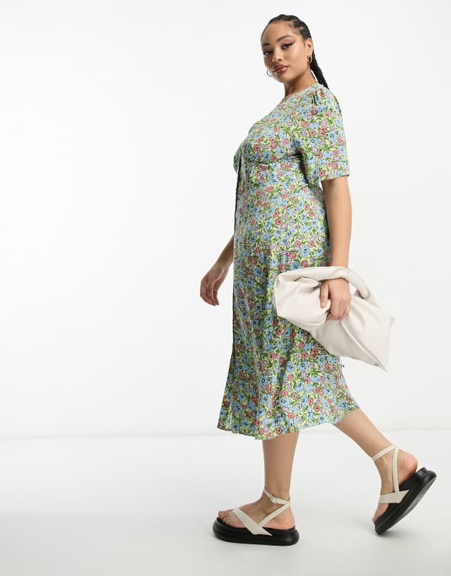 Nobody's Child Plus Alexa shirred midi dress in vintage green floral 0