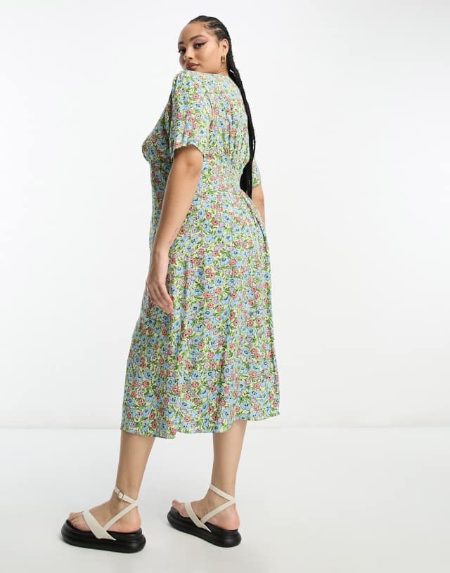 Nobody's Child Plus Alexa shirred midi dress in vintage green floral 1