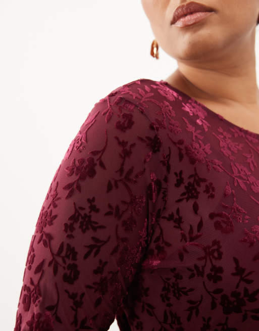 Nobody's Child Plus Clarissa devore velvet bell sleeve midi dress in dark pink , 3 of 4
