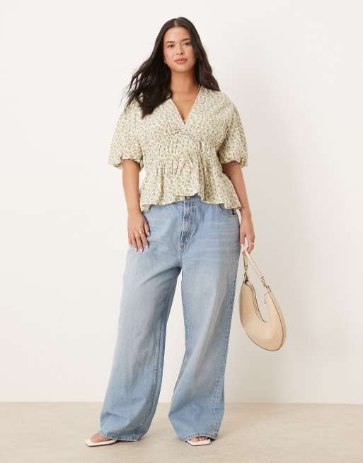 Nobody's Child Plus Cordellia puff sleeve crop top in yellow