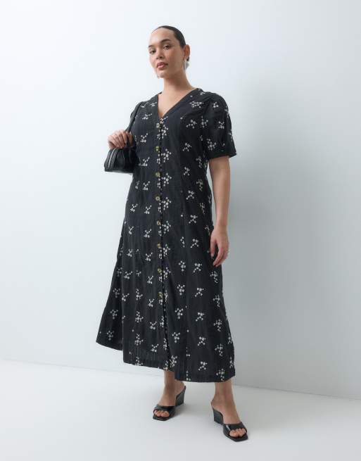 Nobody's Child Plus cotton v-neck button front tie waist midi dress in black floral, 5 of 5