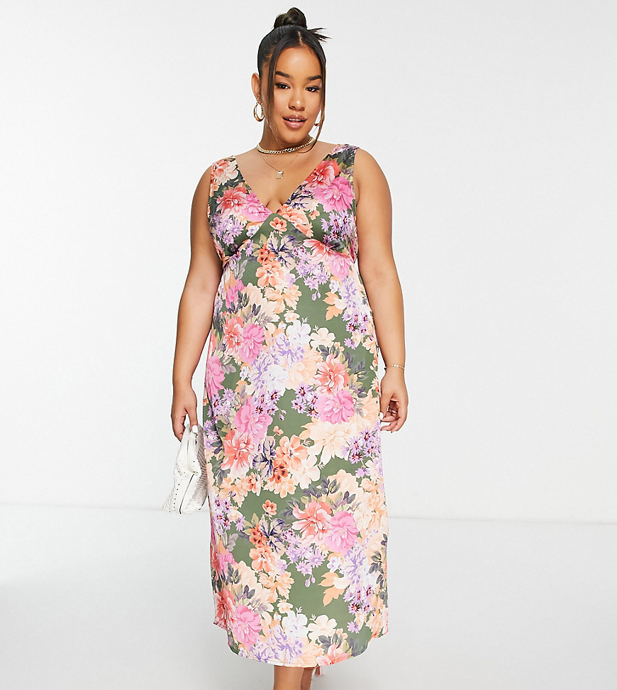 Plus-size dress by Nobody%27s Child Love at first scroll All-over floral print V-neck Tie waist Regular fit