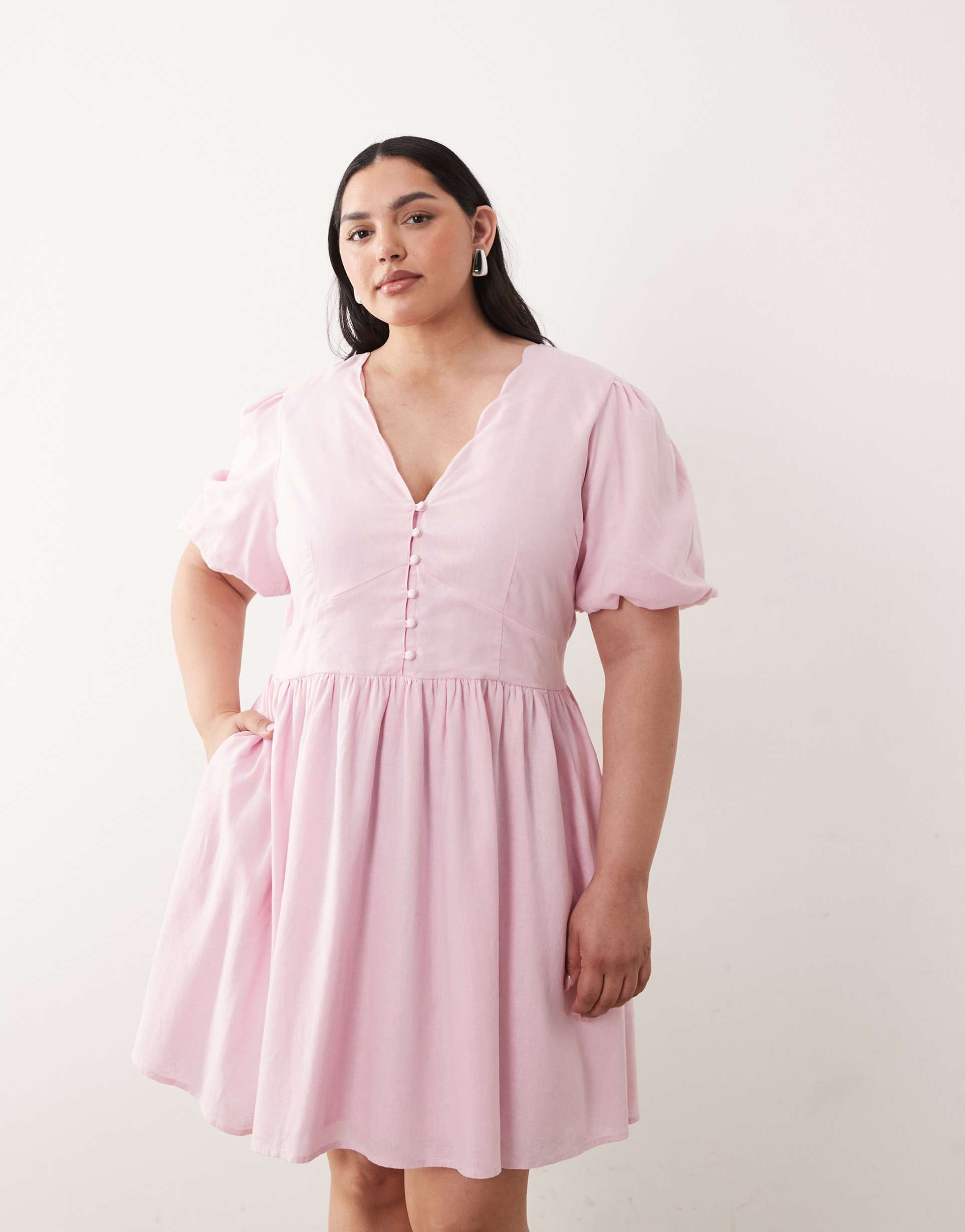 nobody's child plus linen mix scalloped edge v neck mini dress in pink