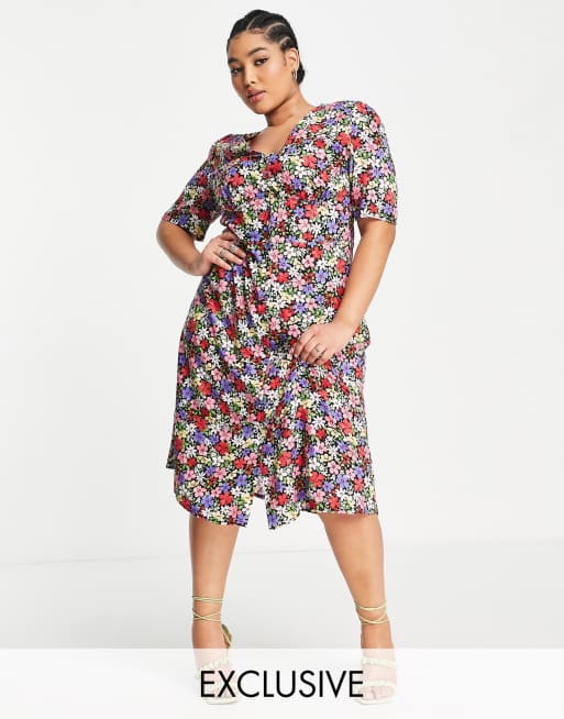Nobody's Child Plus - Nette maxi jurk met knopen in gemengde bloemenprint