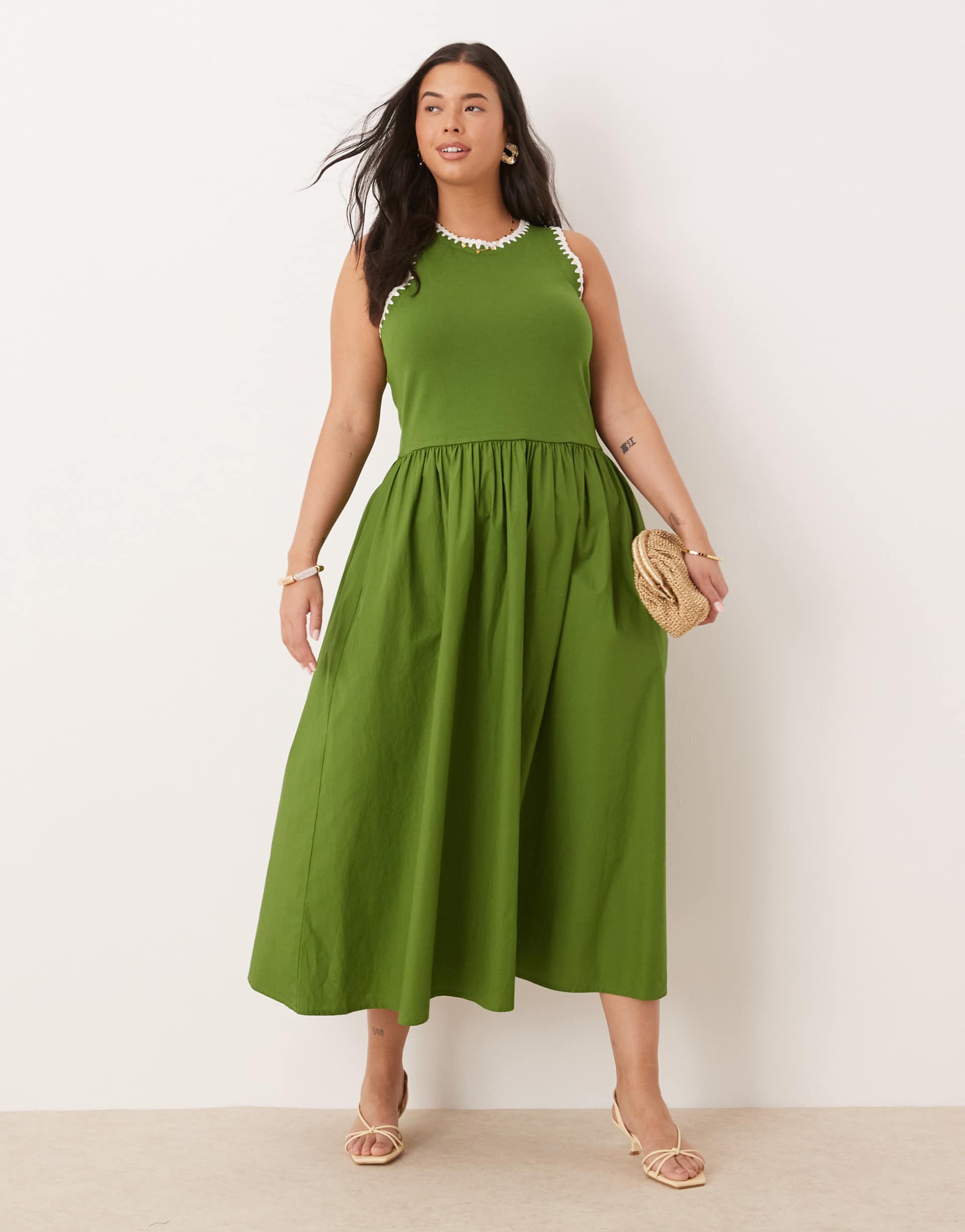 nobody's child plus seattle sleeveless midi dress in green