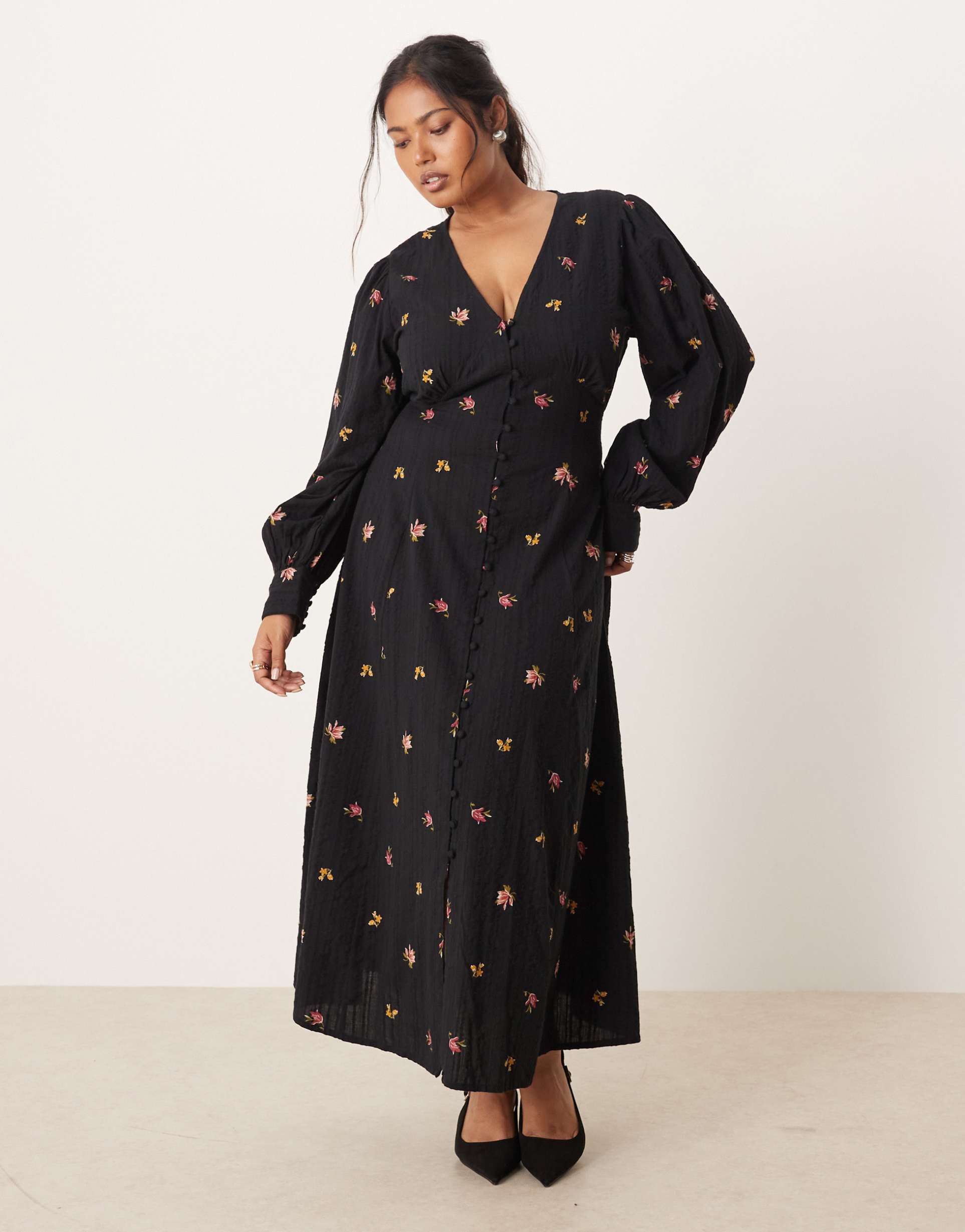 nobody's child plus shannon embroidered midi dress in black