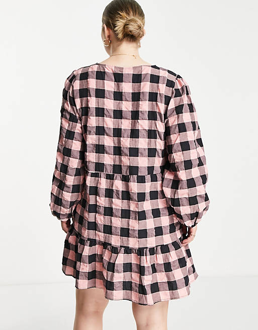  Nobody's Child Plus tiered mini dress in pink check print 