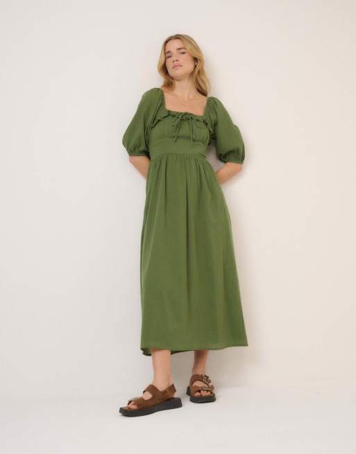 Nobody's Child Puff sleeve annie midi dress in green, 3 of 5