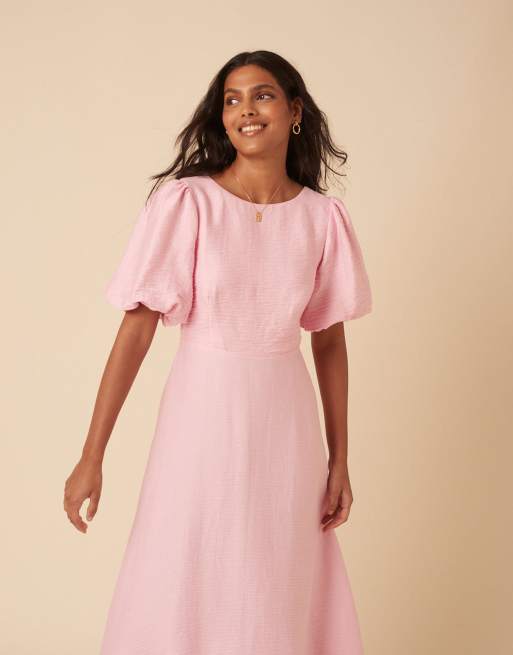 Nobody's Child Puff sleeve zola midi dress in pink | ASOS