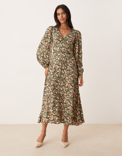 Nobody's Child Remy v-neck balloon sleeve midi dress in green floral - view 1