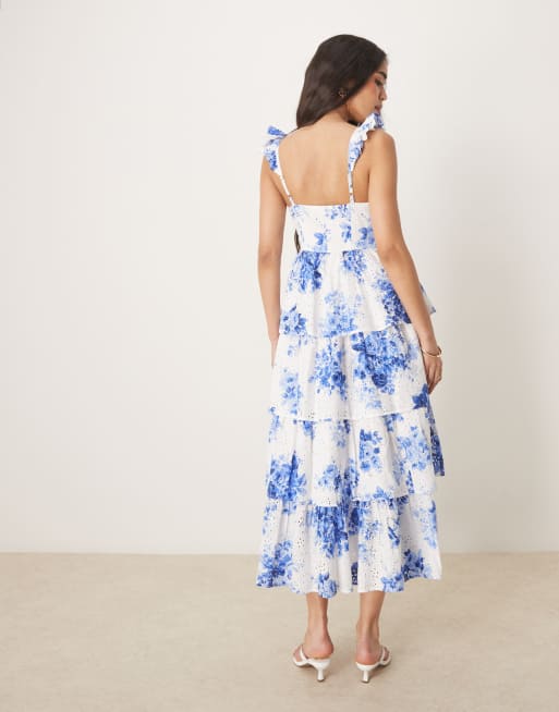 Nobody's Child Rhys flutter sleeve tiered midi dress in white blue floral, 4 of 4