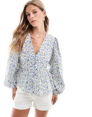 Nobody's Child - Ria - Bluse in Weiß mit Blumenmuster