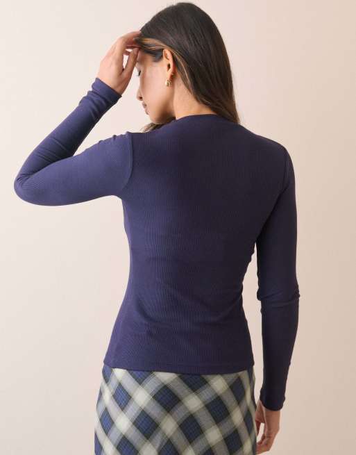 Nobody's Child Rib jersey long sleeve top in blue, 2 of 5