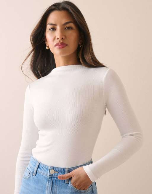 Nobody's Child Rib jersey long sleeve top in white, 3 of 5