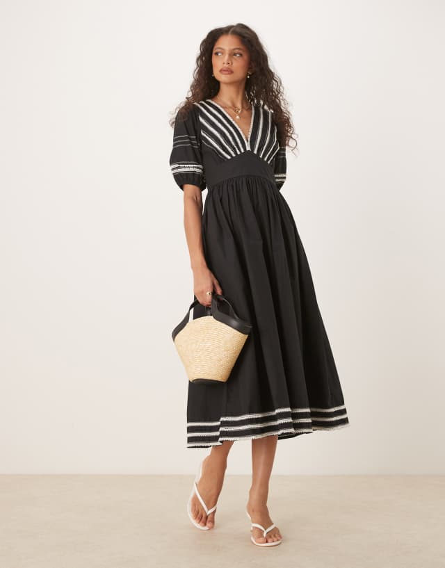 Nobody's Child Rosa midi dress in black with panel stripe | ASOS
