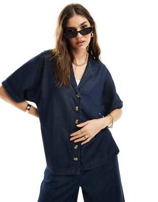 Nobody's Child - Roxy - Kastig geschnittenes Freizeithemd aus Denim in Marineblau, Kombiteil