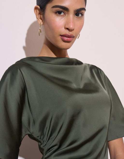 Nobody's Child Ruched satin britney midi dress in green, 3 of 5