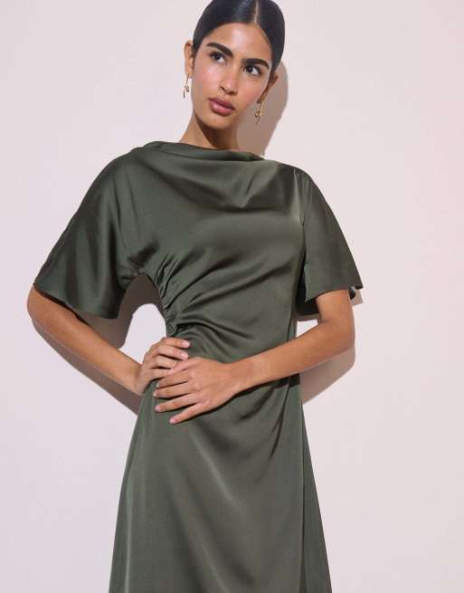 Nobody's Child Ruched satin britney midi dress in green, 4 of 5