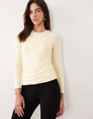 Nobody's Child Ruched Side Long Sleeved T-shirt In White