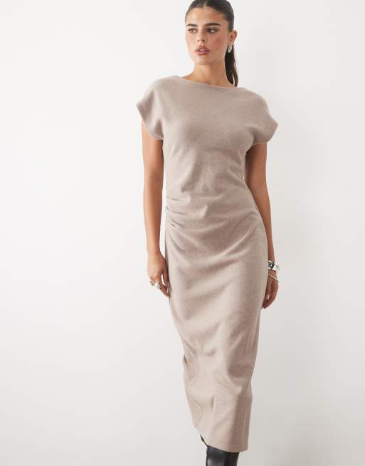 Nobody's Child Saylor kurzärmliges drapiertes Maxikleid in Hellbeige, 4 von 4