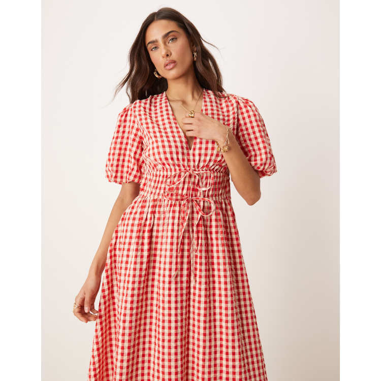 Nobody's Child Scottie v-neck midi dress in red gingham | ASOS