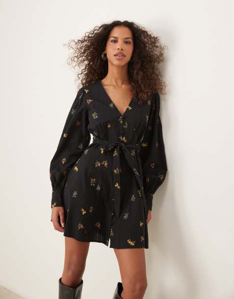 Nobody's Child - Shannon - Robe courte à petites fleurs avec manches longues - Noir - view 1