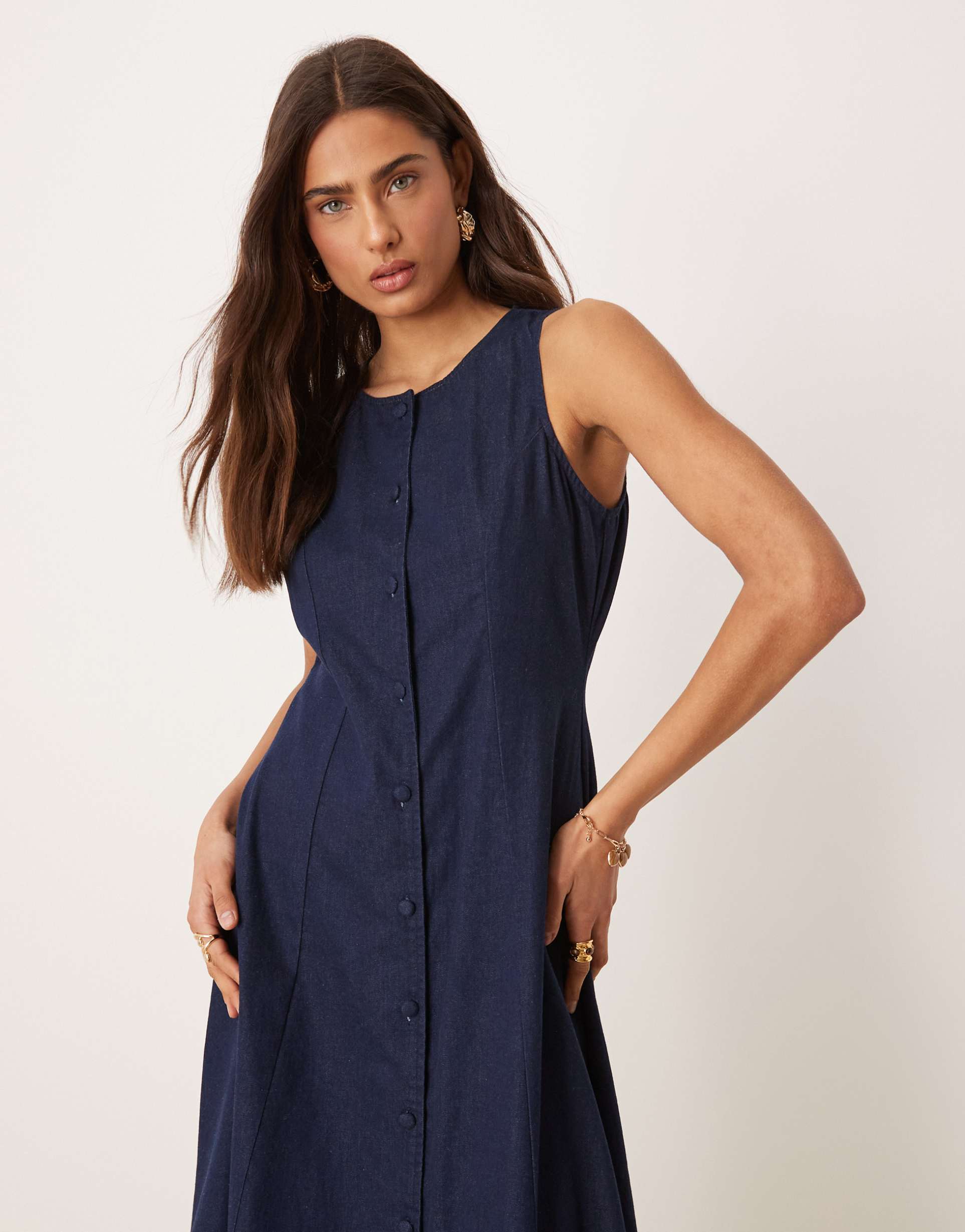 nobody's child shari sleeveless a-line button denim midi dress in indigo