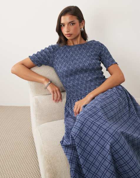 Nobody's Child Shay shirred puff sleeve midi dress in blue check - view 1