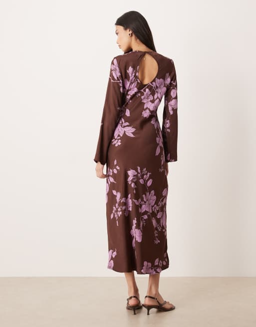 Nobody's Child - Shiloh - Robe longueur mollet à manches longues et imprimé fleuri oversize - Marron, 4 de 4