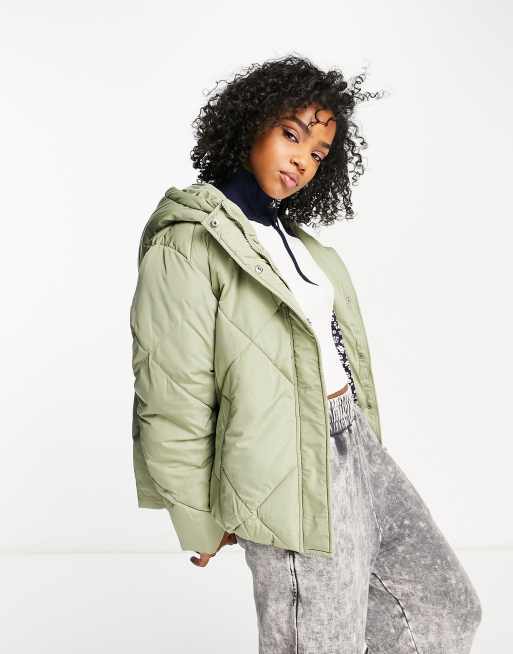 Short green store puffer jacket