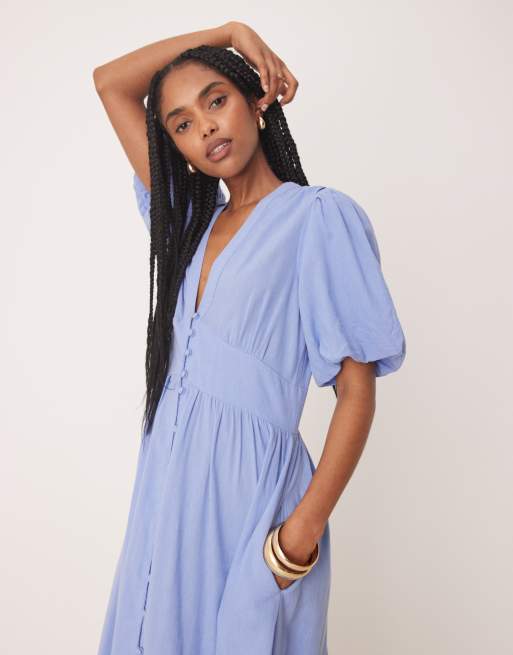Nobody's Child shortsleeve starlight midi dress in blue | ASOS