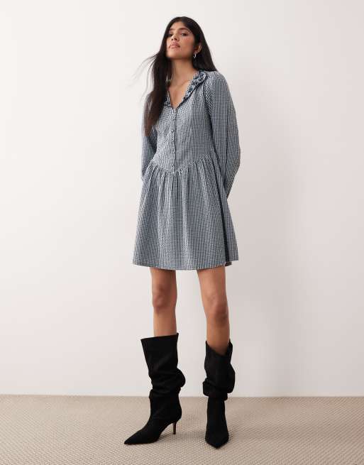 Nobody's Child Sienna cotton scallop edge embroidered collar button front mini dress in blue gingham, 2 of 4