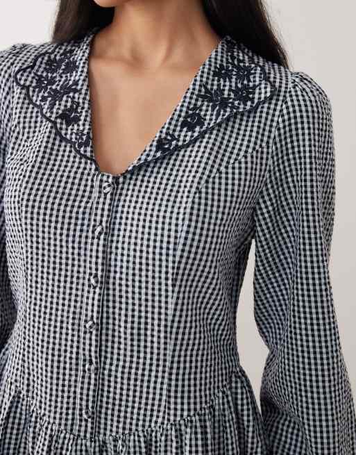 Nobody's Child Sienna cotton scallop edge embroidered collar button front mini dress in blue gingham, 3 of 4