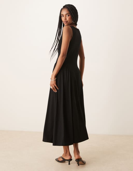 Nobody's Child Starlight structured jersey midi dress in black, 3 of 4