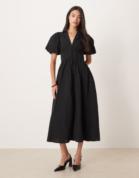Nobody's Child Starlight v-neck puff sleeve seersucker midi dress in black - view 1
