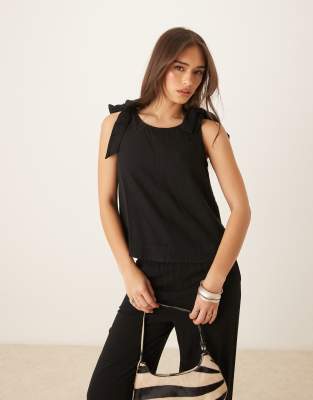 Nobody's Child Stirling Tie Shoulder Linen Look Top