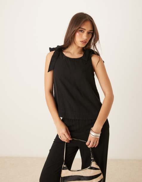 Nobody's Child - Stirling - Top met linnenlook en gestrikte schouders in zwart - view 1