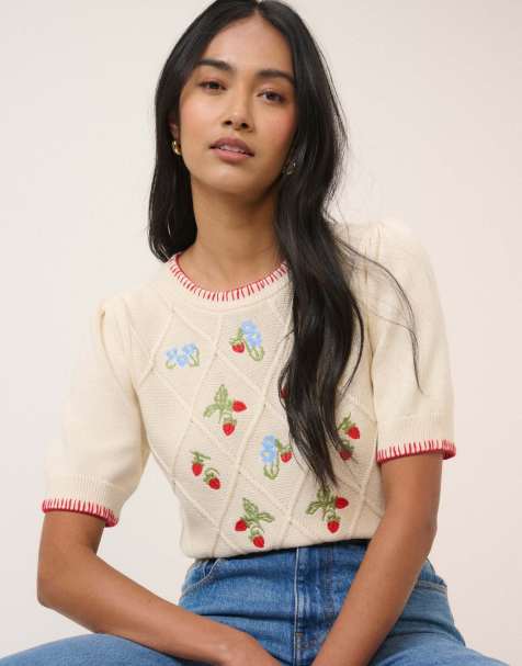 Nobody's Child Strawberry embroidered  knitted t-shirt in cream - view 1