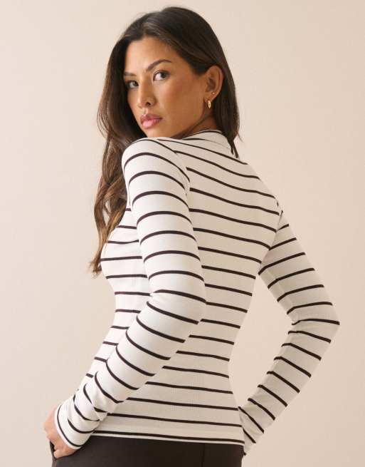 Nobody's Child Striped ribbed jersey top in white, 2 of 5