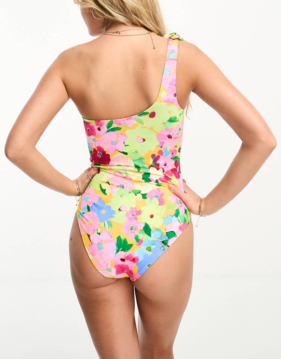 Nobody s Child swimsuit in bright floral vivatumusica