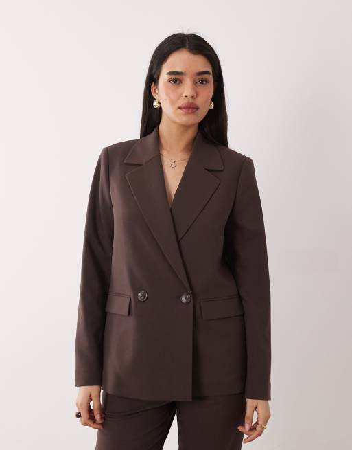 Nobody's Child tailored suit blazer and cigarette pants set in chocolate brown, 3 of 3