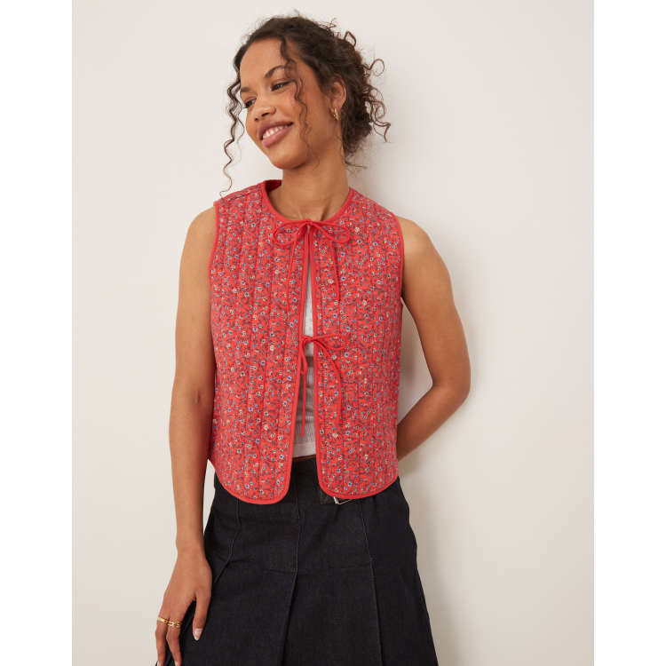 Nobody's Child tie-detail quilted vest in red floral | ASOS